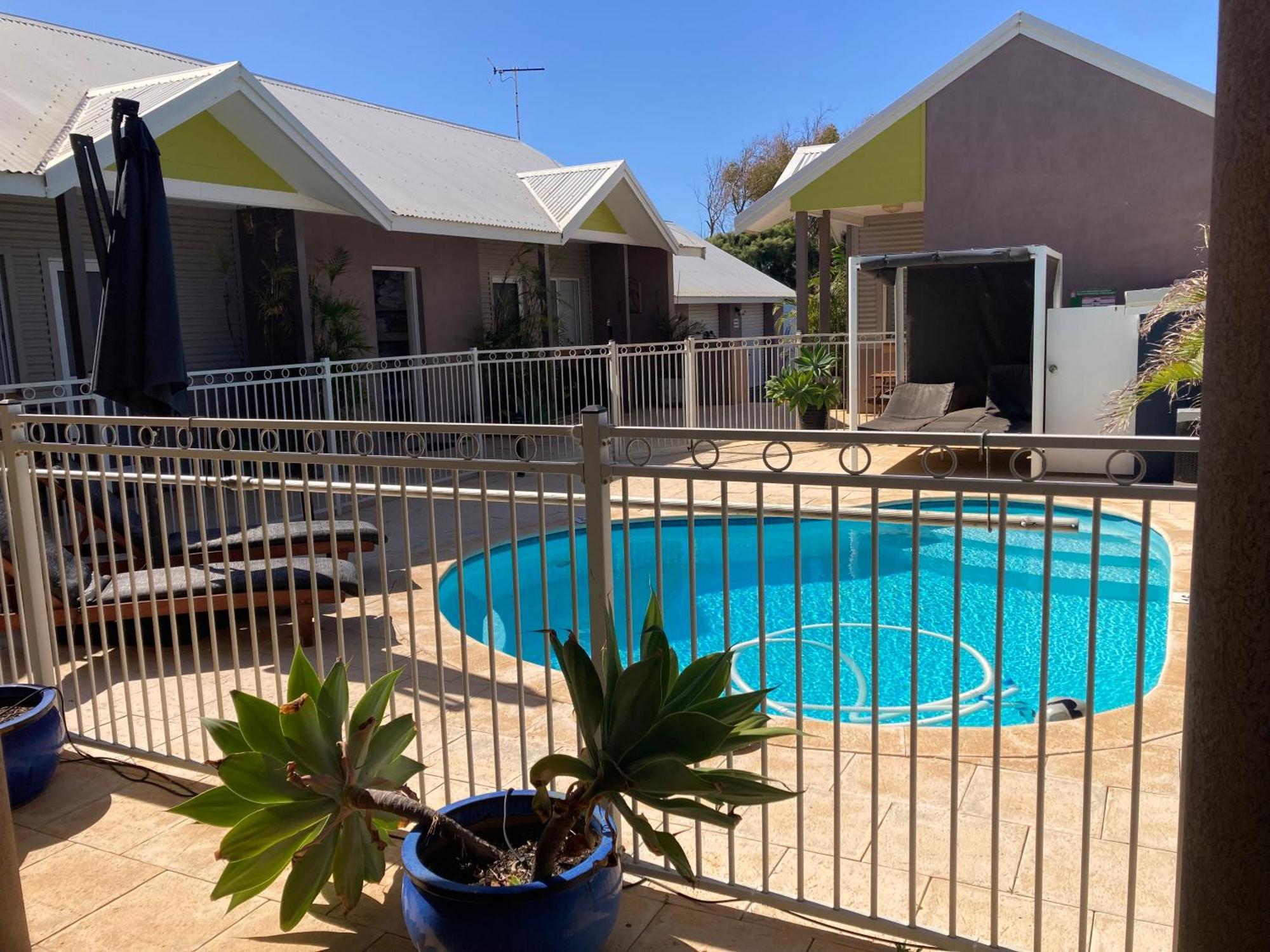 Gecko Lodge Kalbarri Exterior foto
